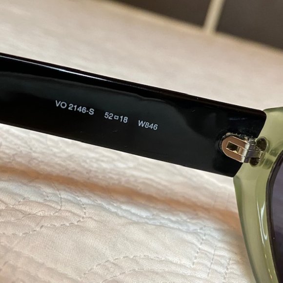 Vintage Vogue VO2146-S W873 Sunglasses - Picture 9 of 9
